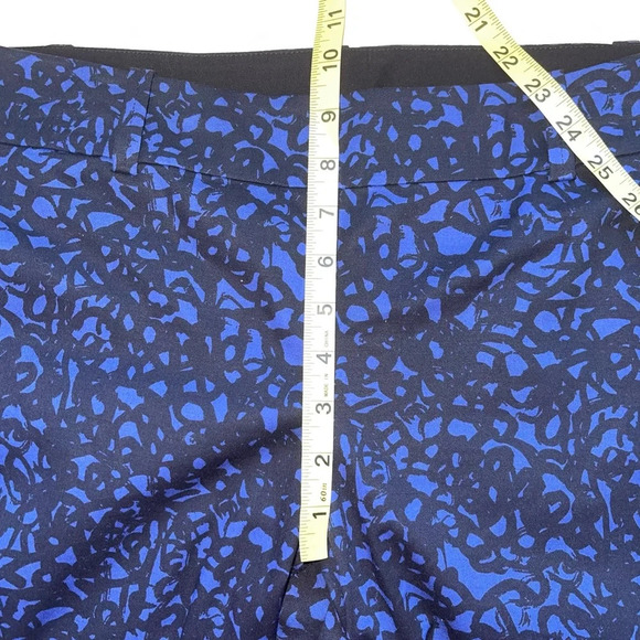 Ann Taylor Chelsea Crop Black & Blue Printed High Rise Pants 10 Women’s - Picture 9 of 13